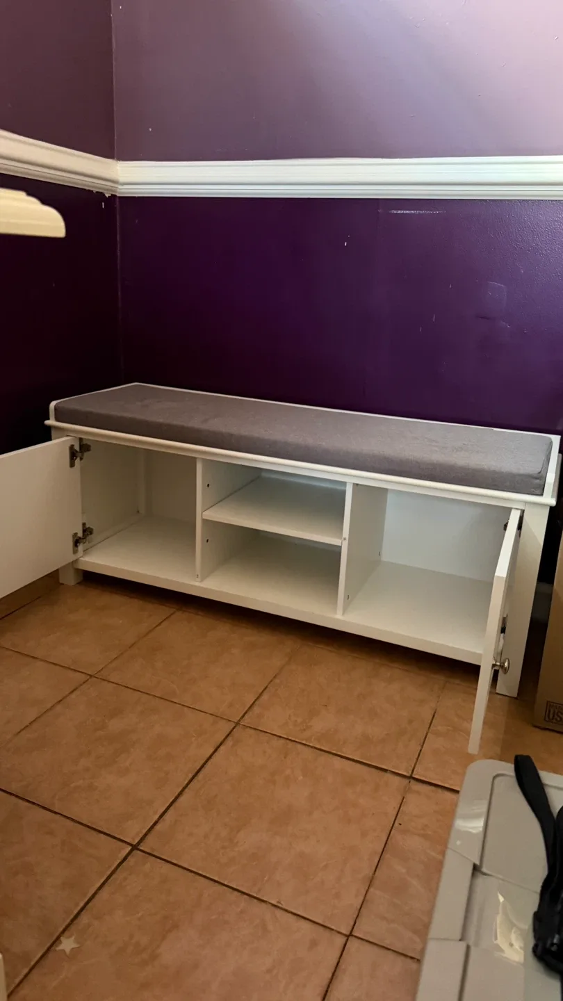 White Storage Bench with Cushion image indicator(4)