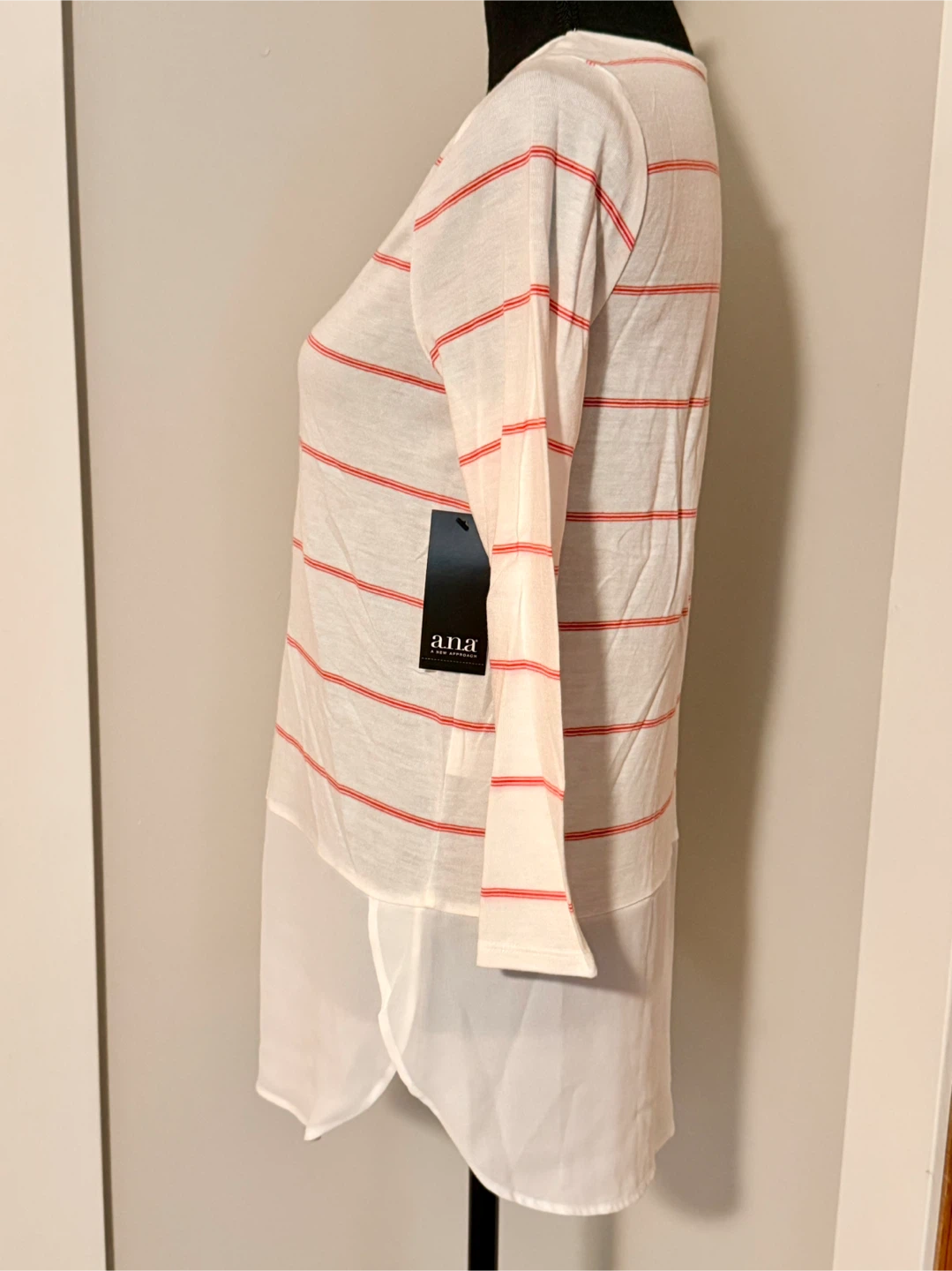 *NWT* a.n.a Snowdrift Stripe Top - Size Small - photo 2