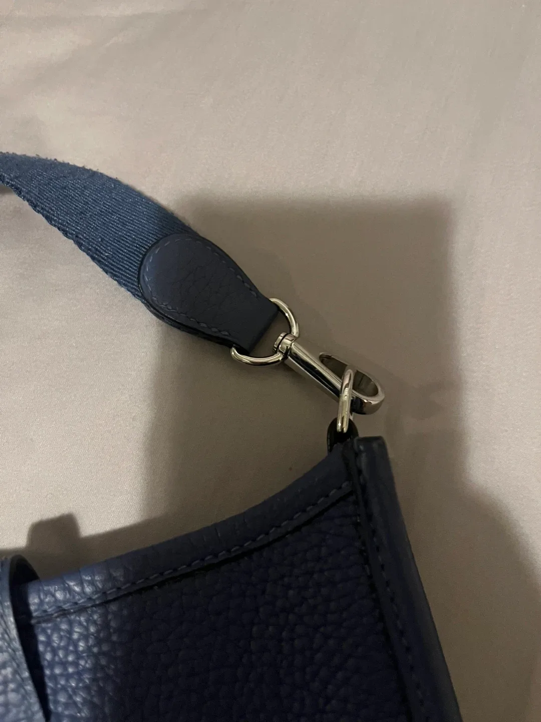 Hermès Blue Leather TPM crossbody  Bag image indicator(2)