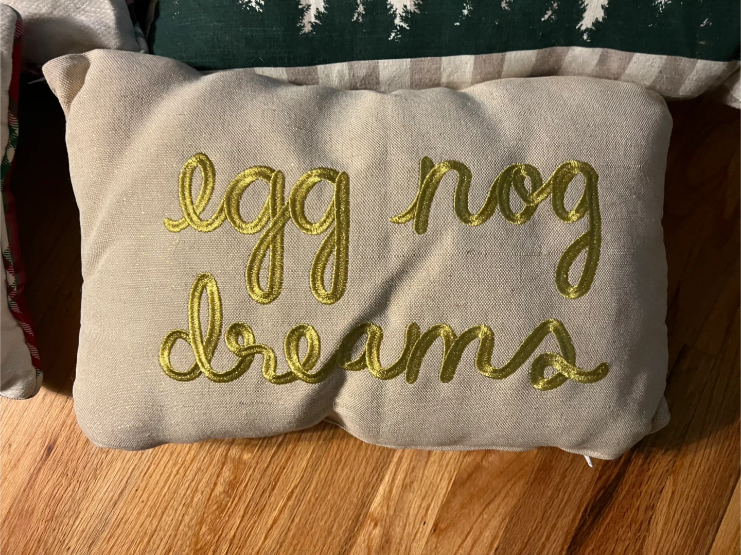Holiday Decorative Pillows $5 each- Set of 6! - photo 2