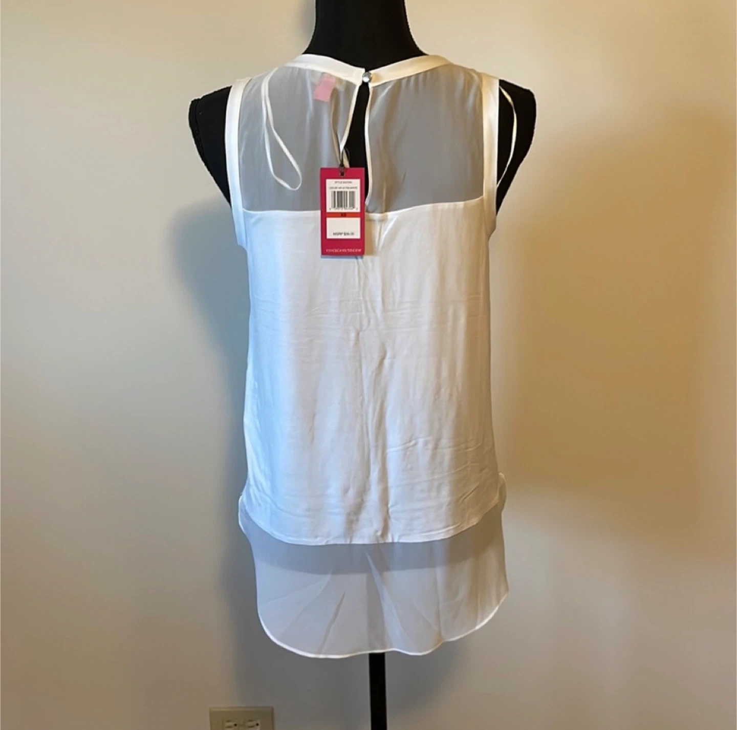 *NWT* Vince Camuto White Sleeveless Top - Size XS - photo 2