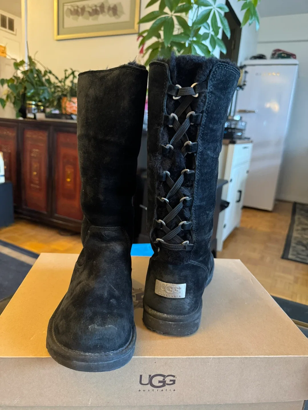 UGG Roseberry 5734 Black Boots - Size 7 image indicator(5)