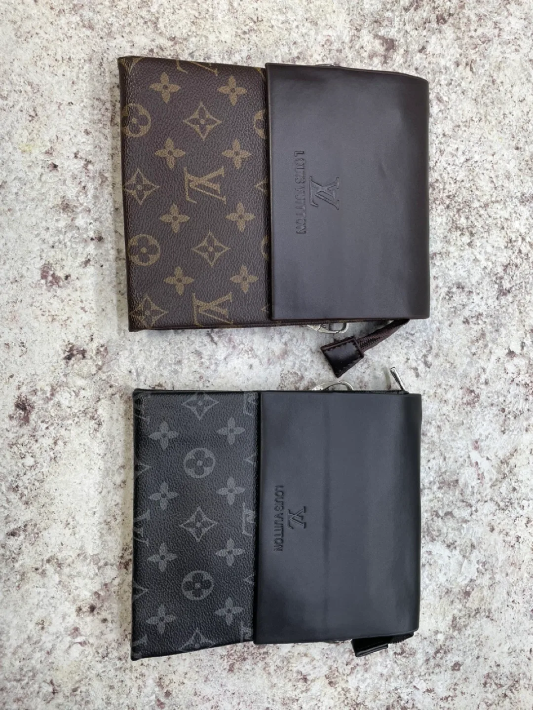Louis Vuitton crossbody bag image indicator(4)