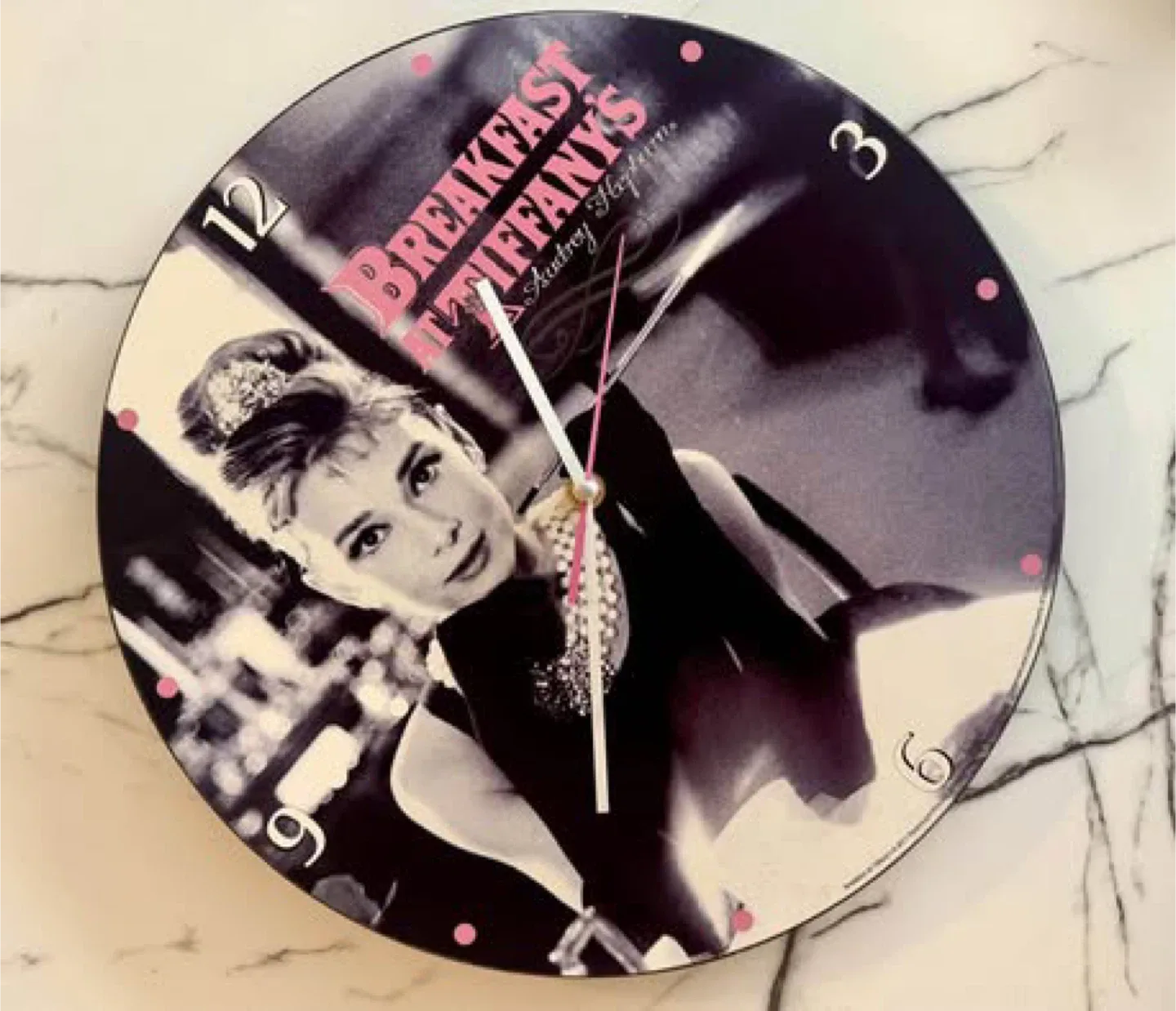 Audrey Hepburn ‘Breakfast at Tiffany’s’ Wall Display – Vintage image indicator(2)