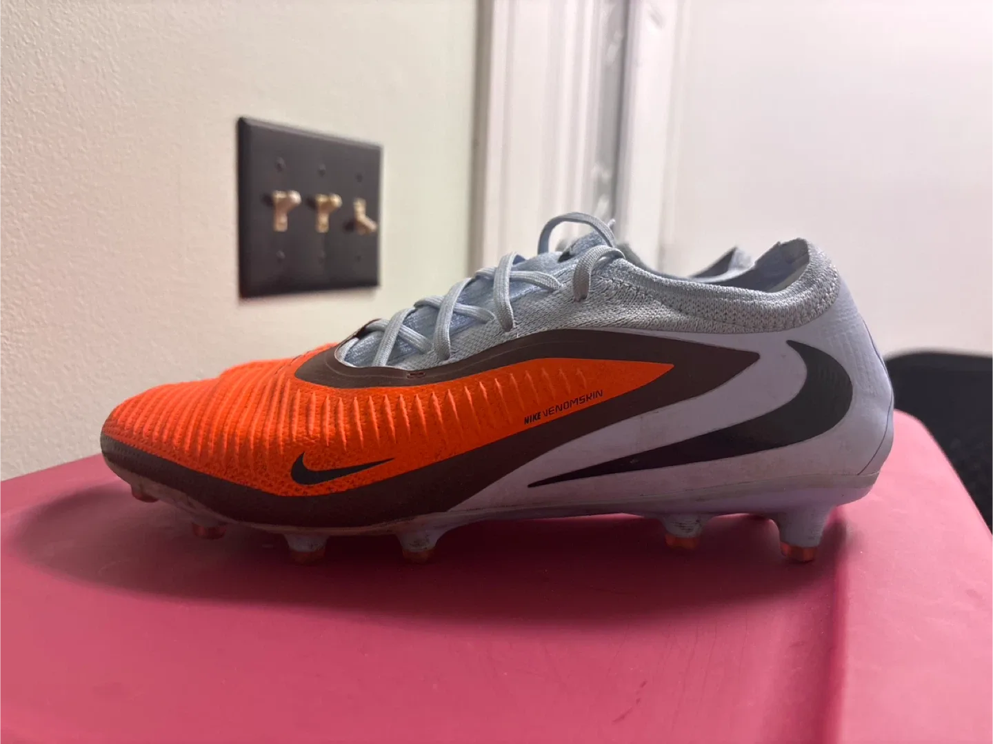 Nike phantom 6 pro Ag 8.5 size image indicator(6)