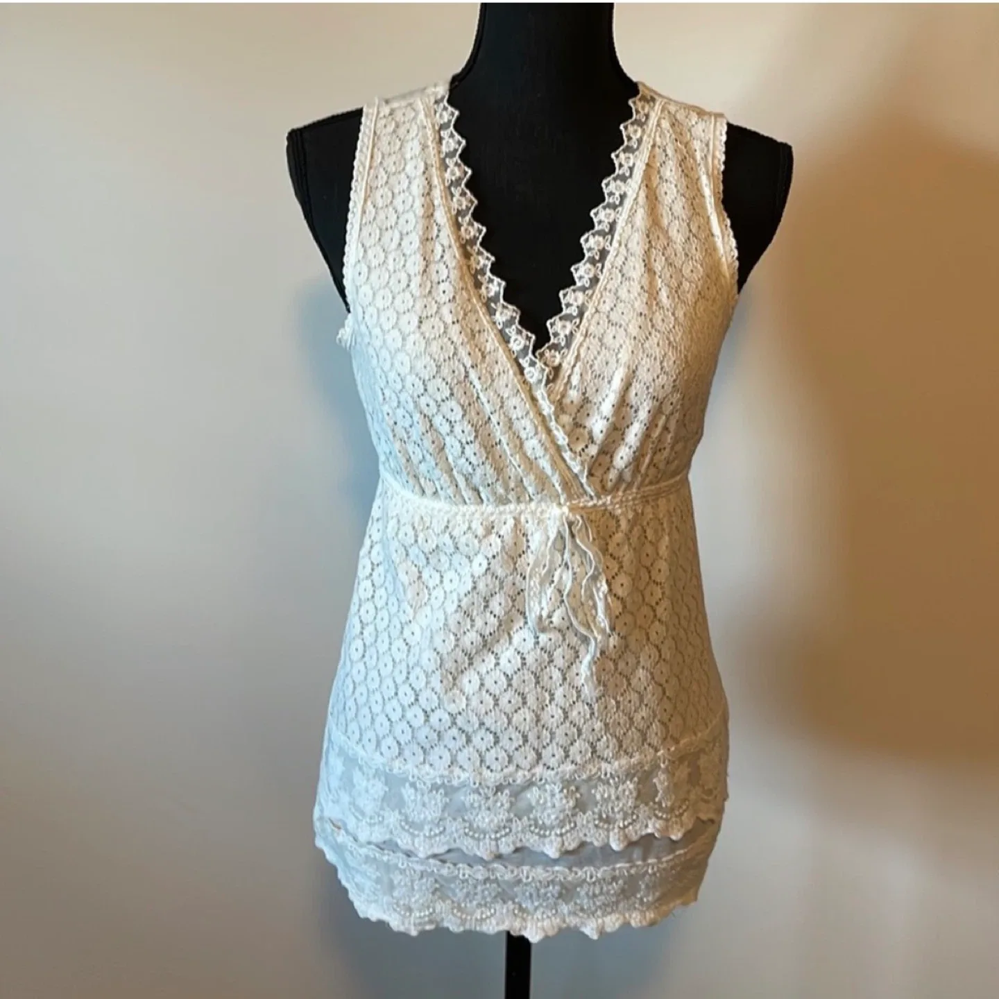 Maurice's White Lace Sleeveless Top - Size S