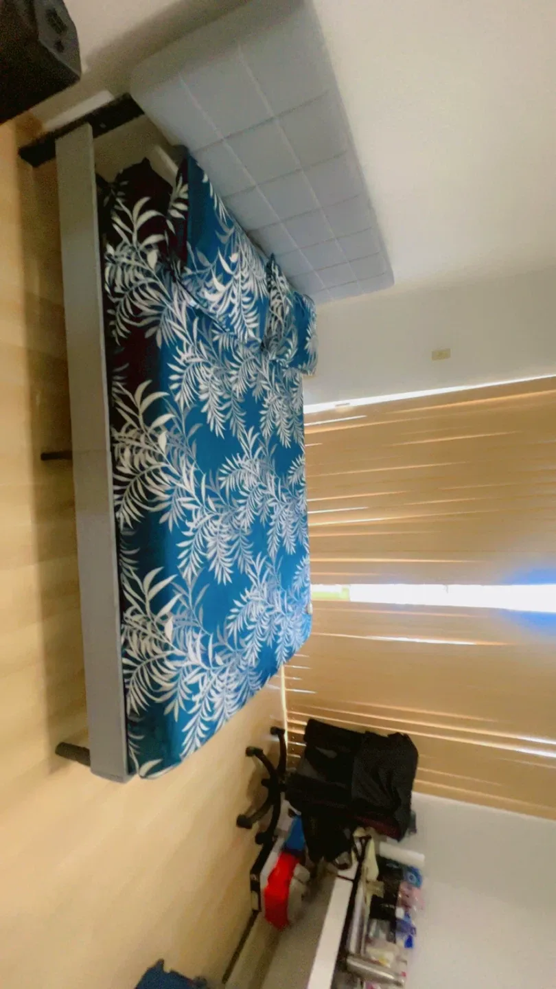 Blue & White Floral Bedding Set