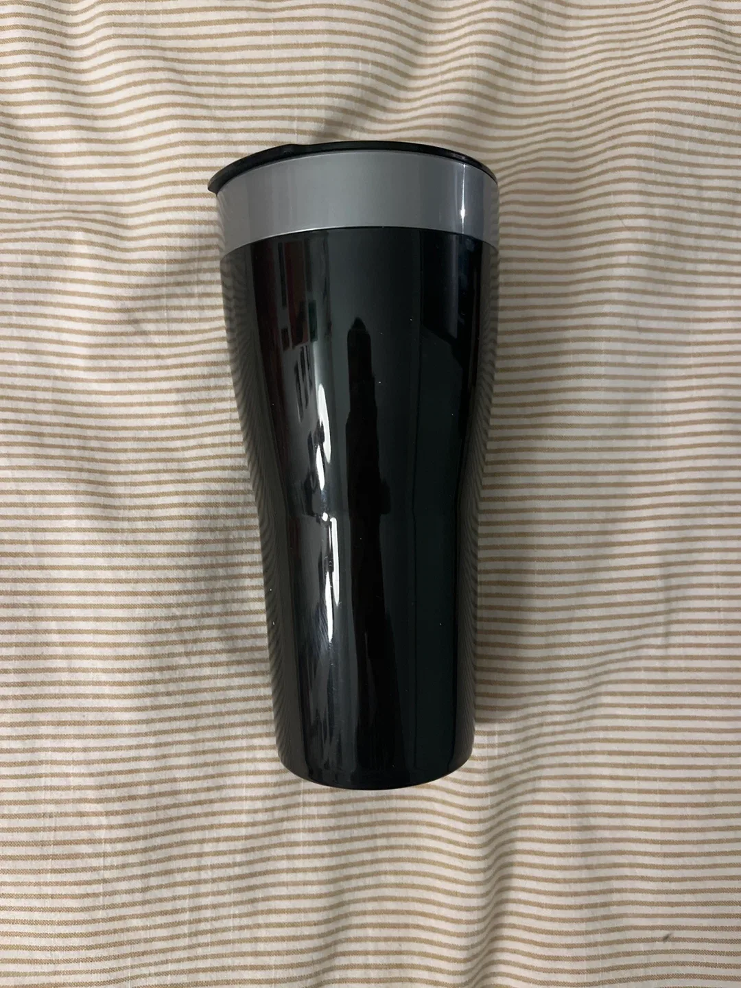black travel mug tumbler