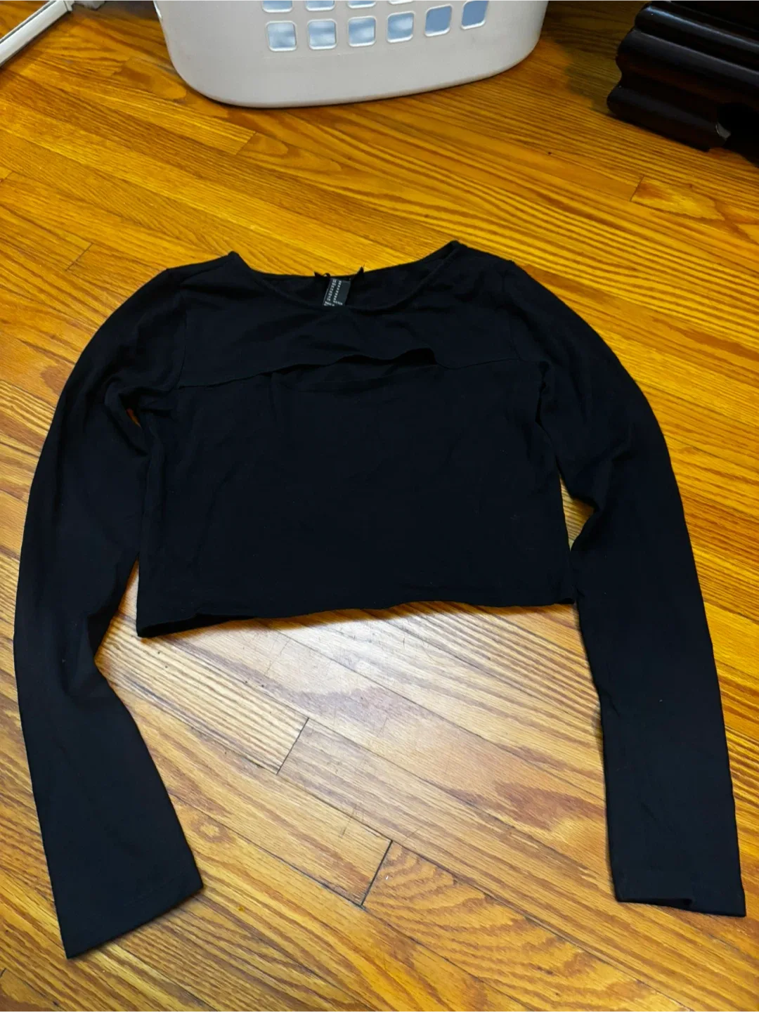 Forever 21 Black Long Sleeve Crop Top - Size M