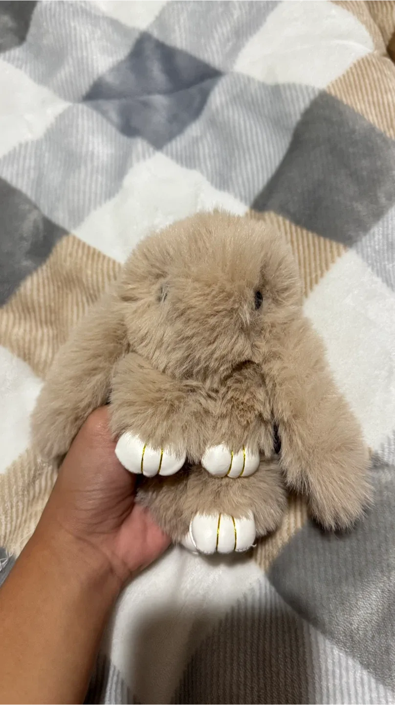 Bunny Keychain - Cute & Fluffy! image indicator(3)