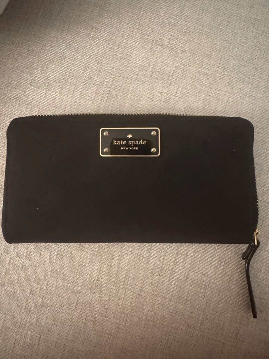 Kate Spade Wallet & Crossbody Bundle image indicator(2)