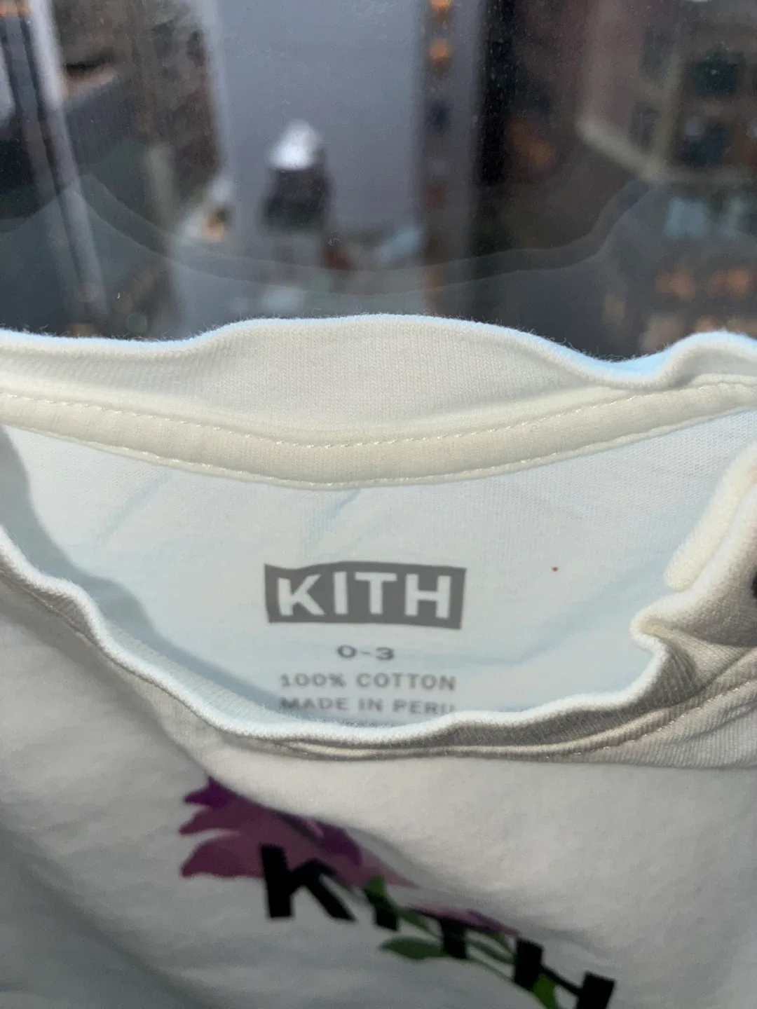 KITH Baby T-Shirt (0-3 Months) White w. Purple Flower image indicator(3)