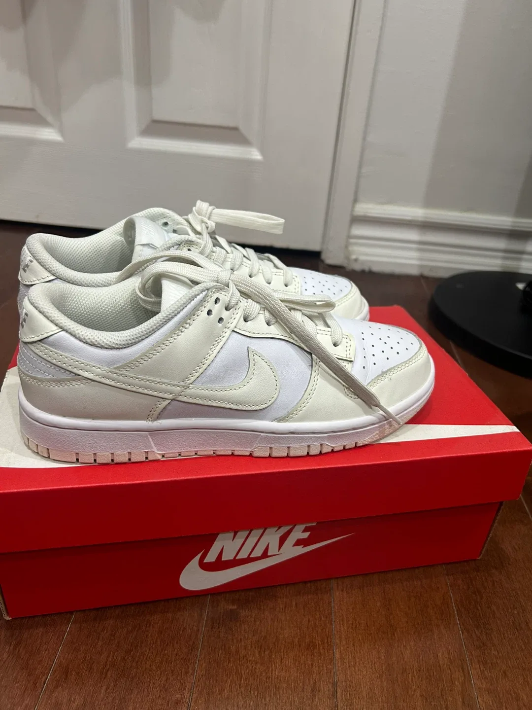 Nike Dunk Low Women's Size 7.5