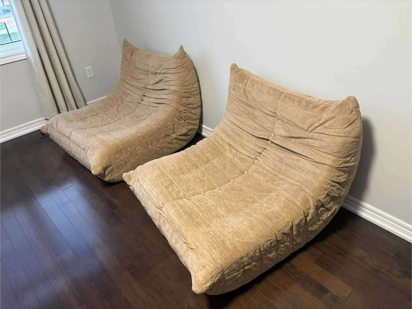 Brand new floor sofa Chairs - Set of Two image indicator(3)