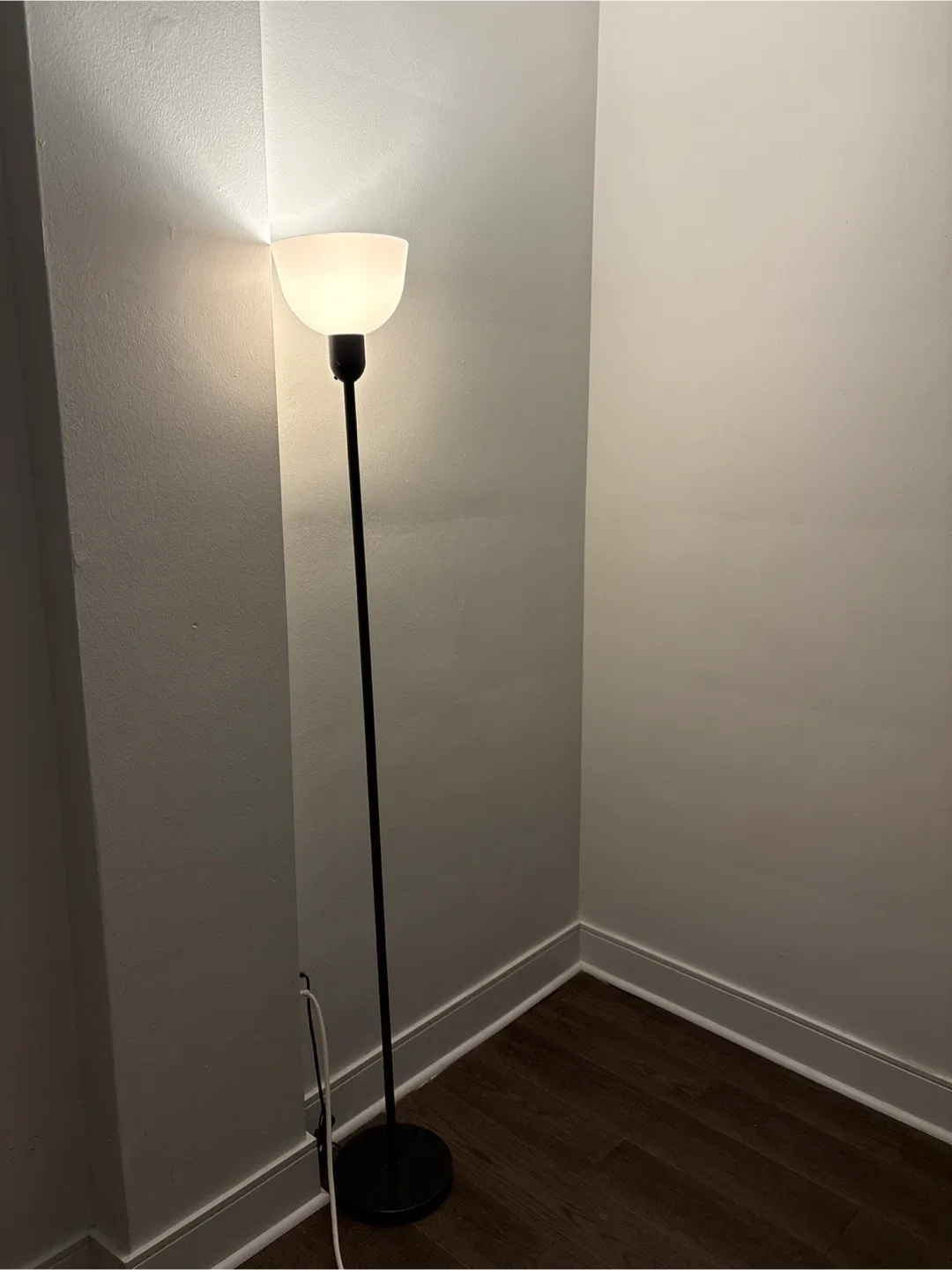 Ikea HEKTOGRAM Floor Lamp - Black/White