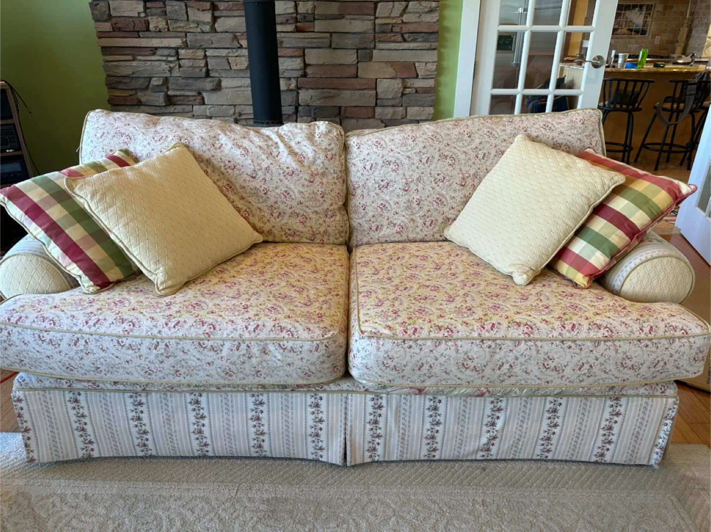 Floral Patterned Sofas and Club Chair Set image indicator(2)