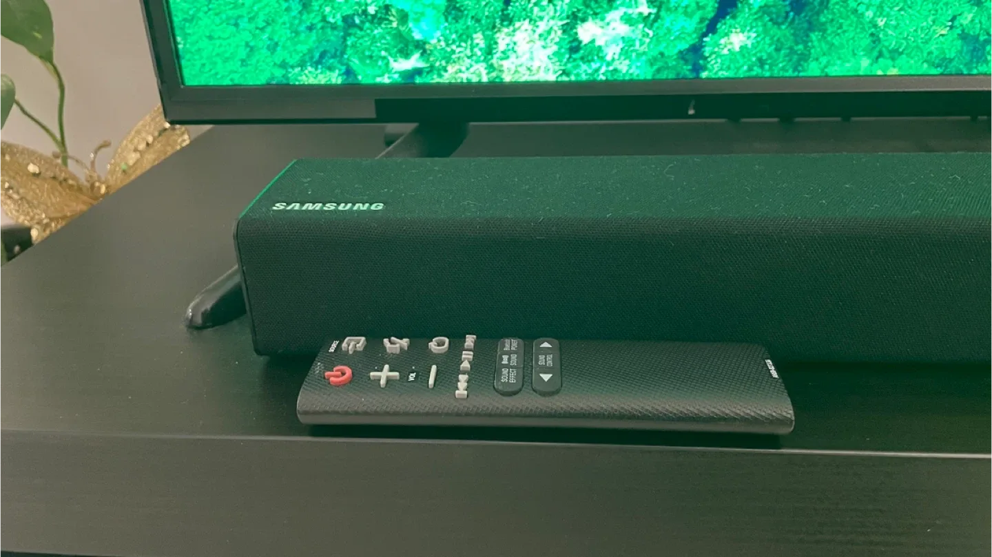 RCA 4K TV + Samsung Sound Bar + Subwoofer image indicator(8)