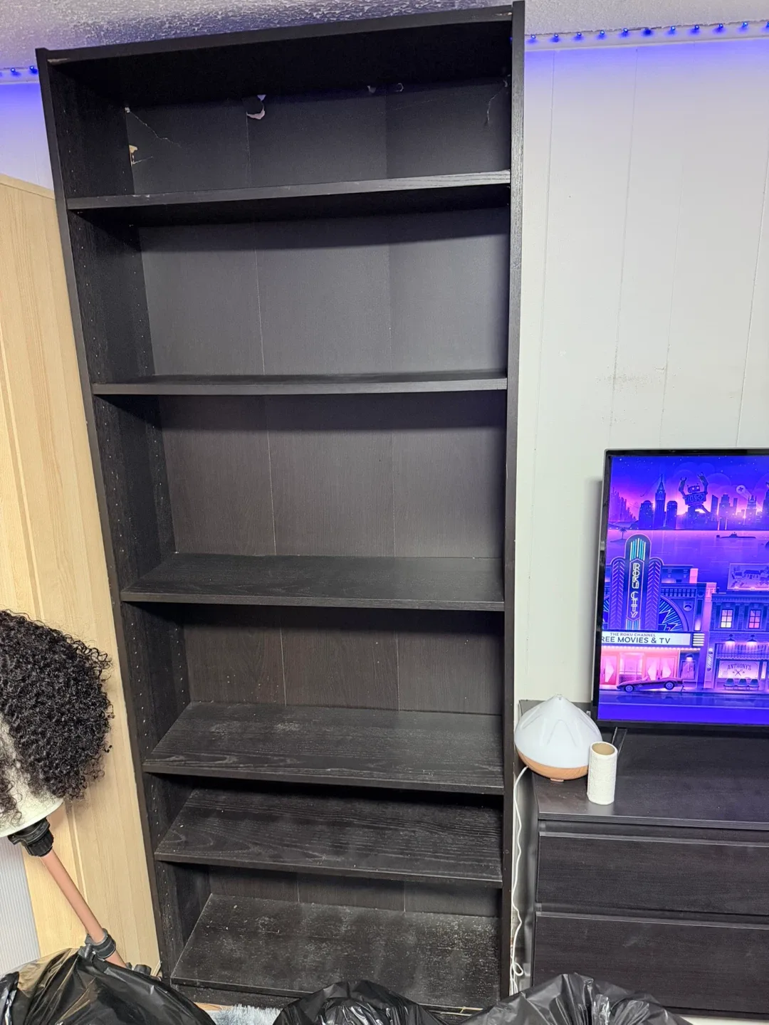 Black Bookshelf image indicator(3)