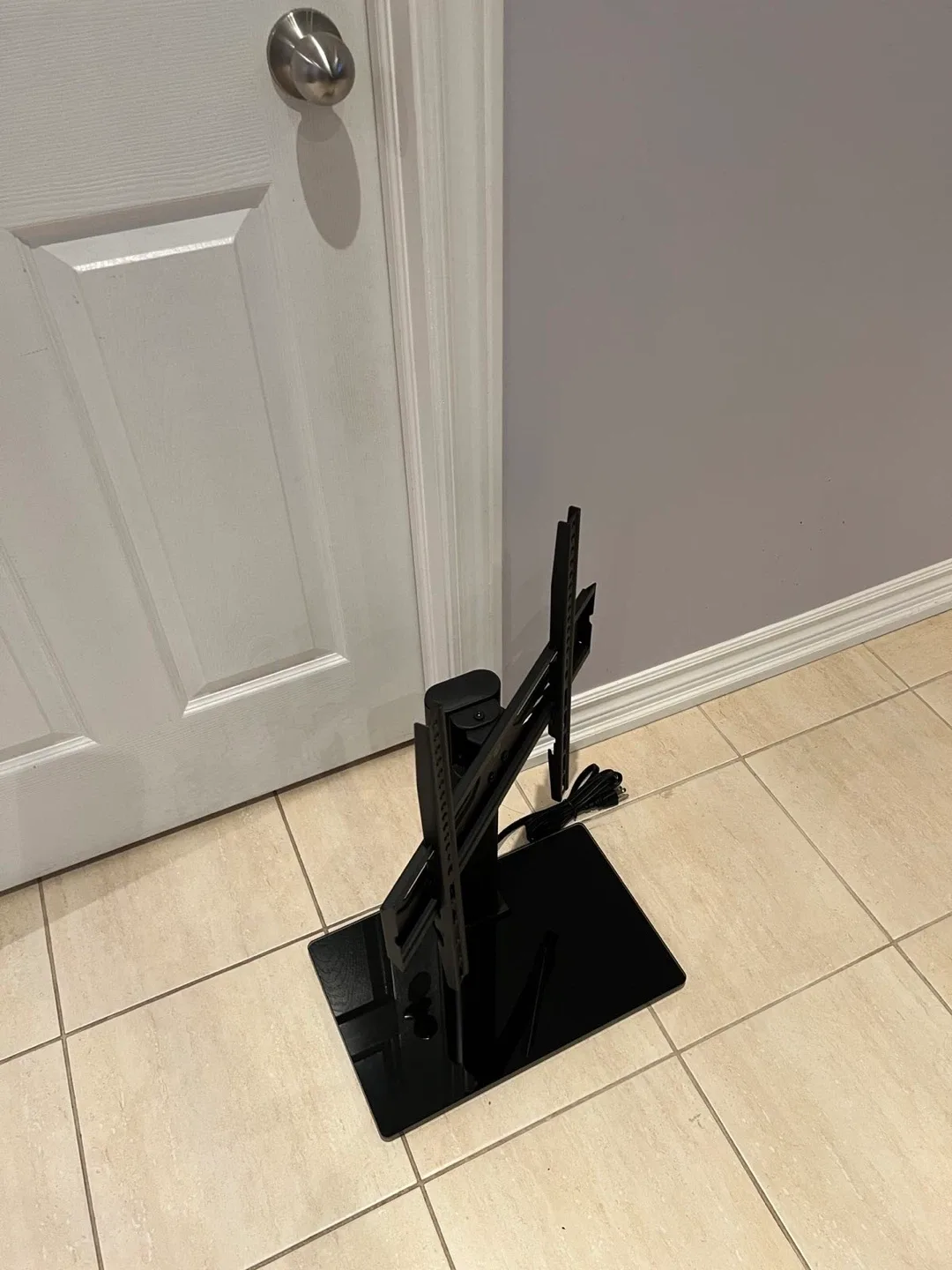 Greenstell Universal Swivel TV Stand image indicator(2)