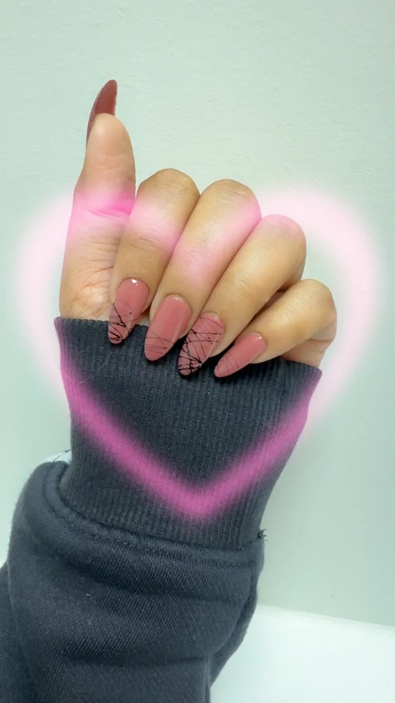Nails on sale image indicator(3)