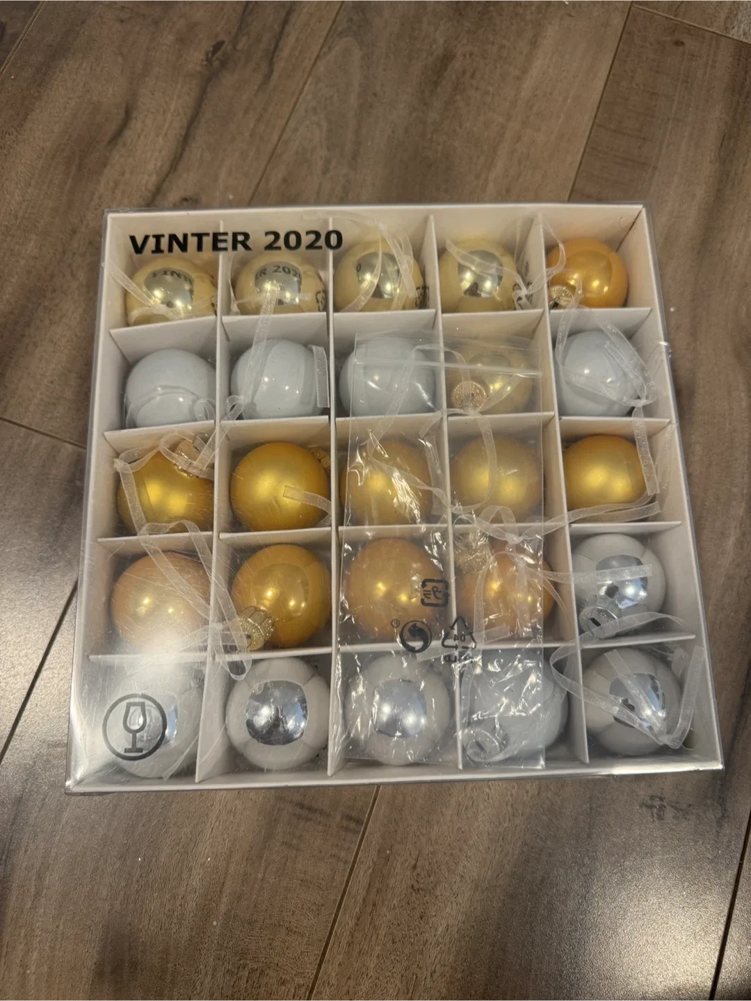 VINTER Christmas Ornaments - Gold & Silver
