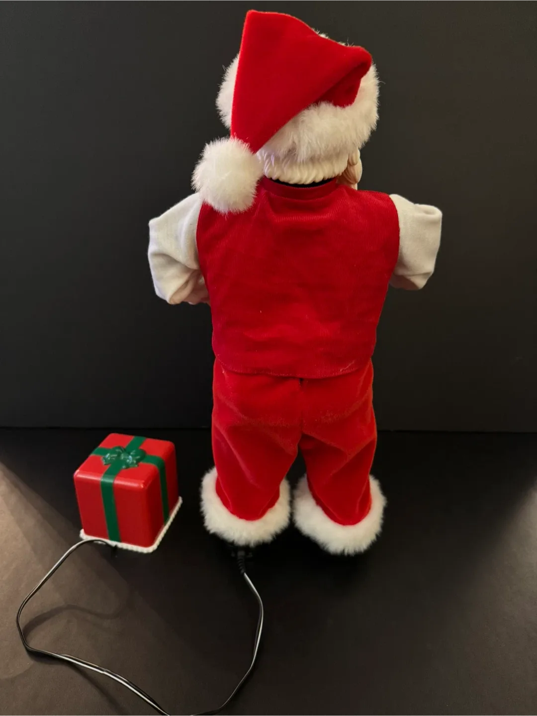 Trim Shoppe 16" Rock'n Santa image indicator(2)