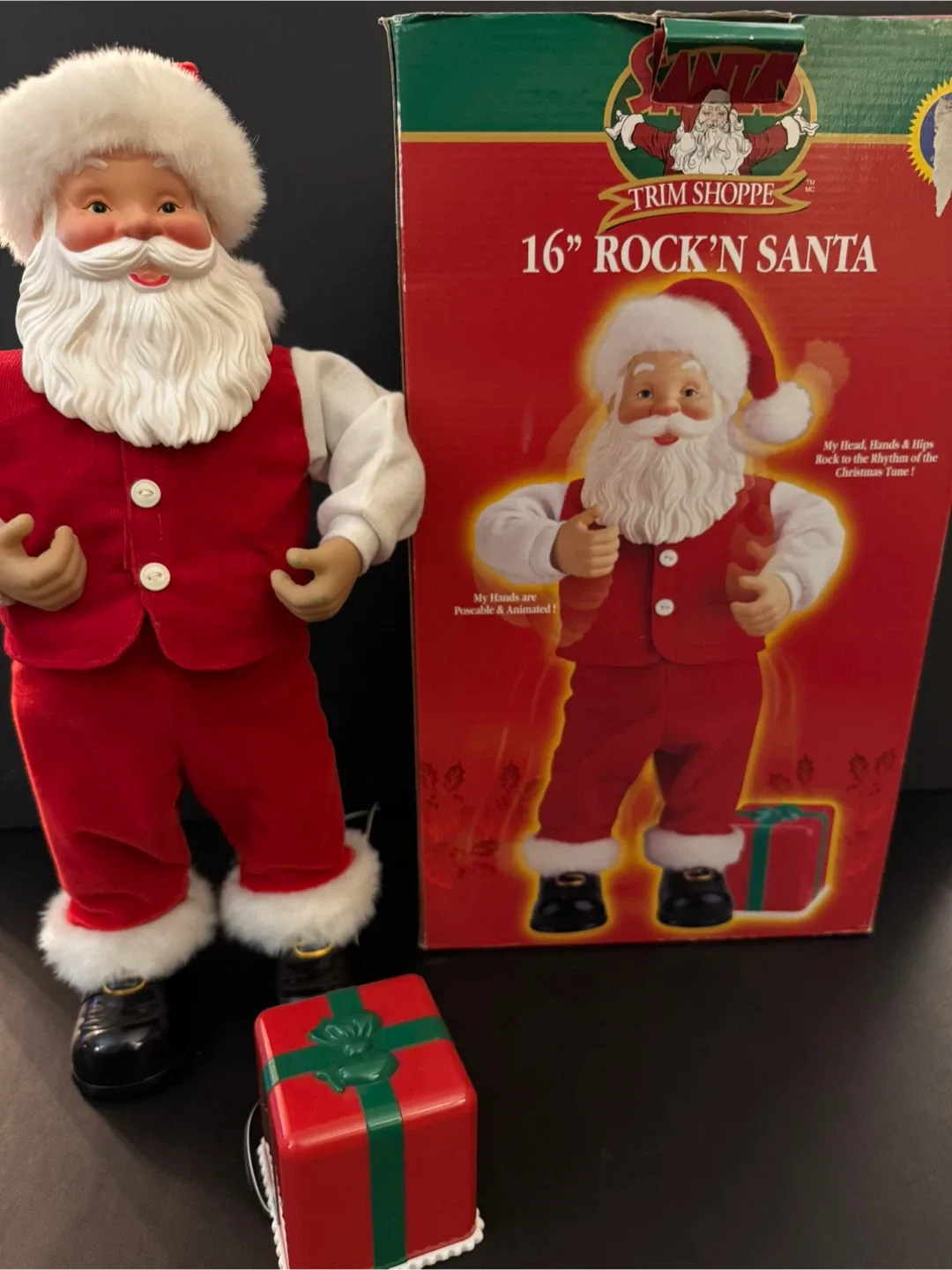 Trim Shoppe 16" Rock'n Santa image indicator(4)