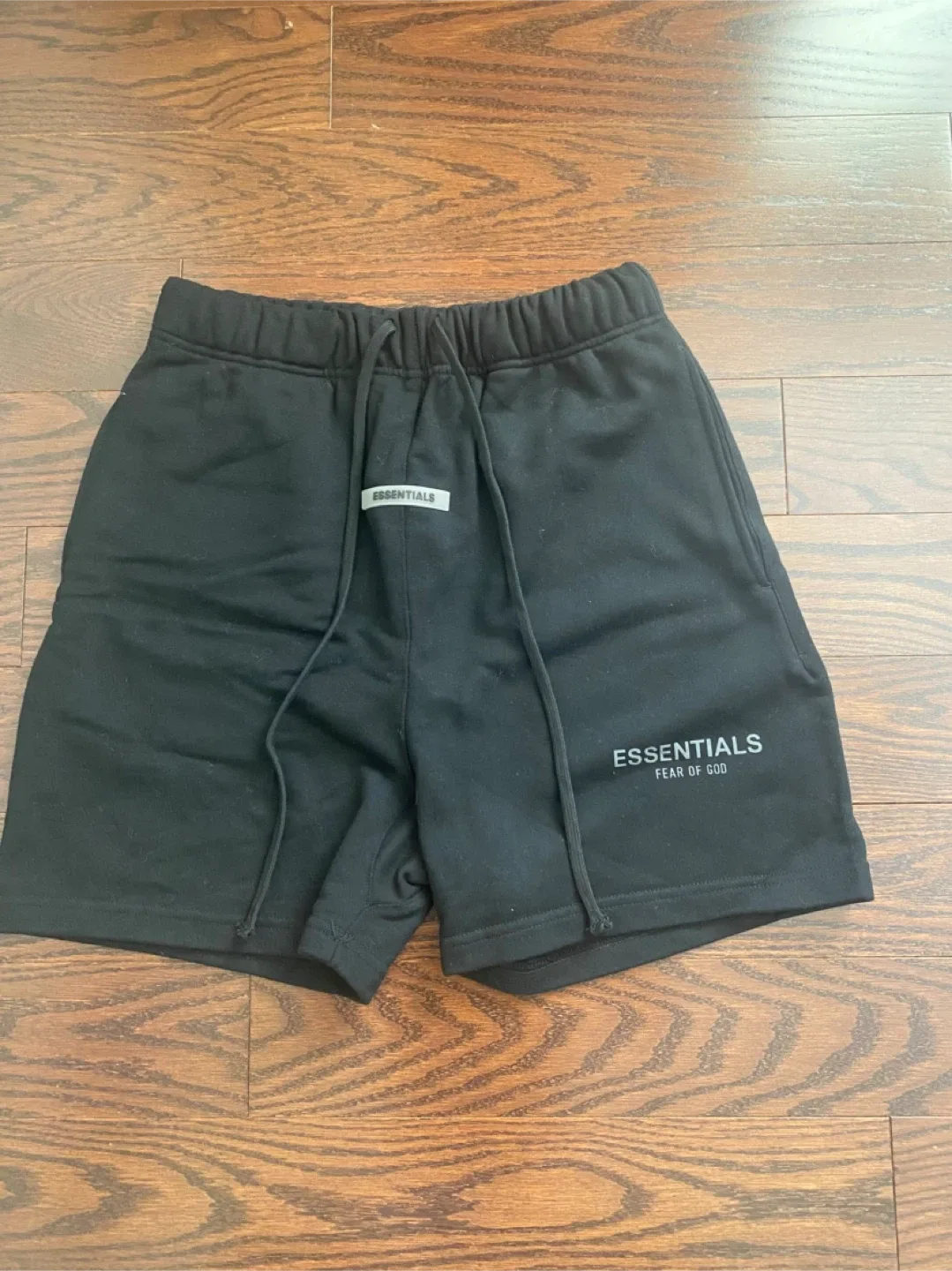 Essentials Fear of God Black Shorts