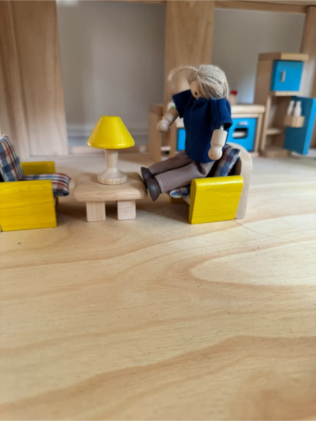 Plan Toys Wooden Dollhouse with Furniture image indicator(6)