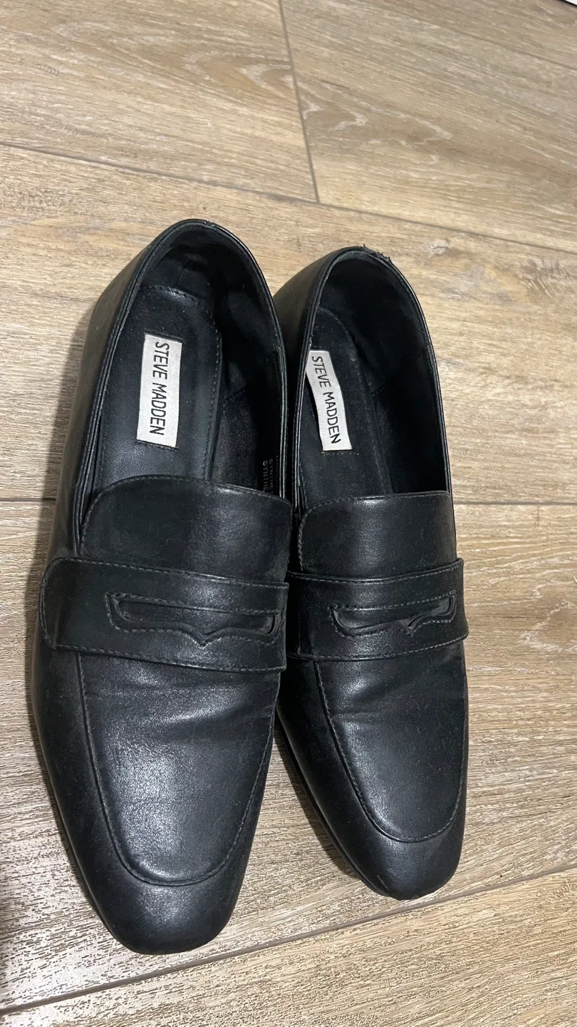 Steve Madden Black Loafers, Size 7 image indicator(2)