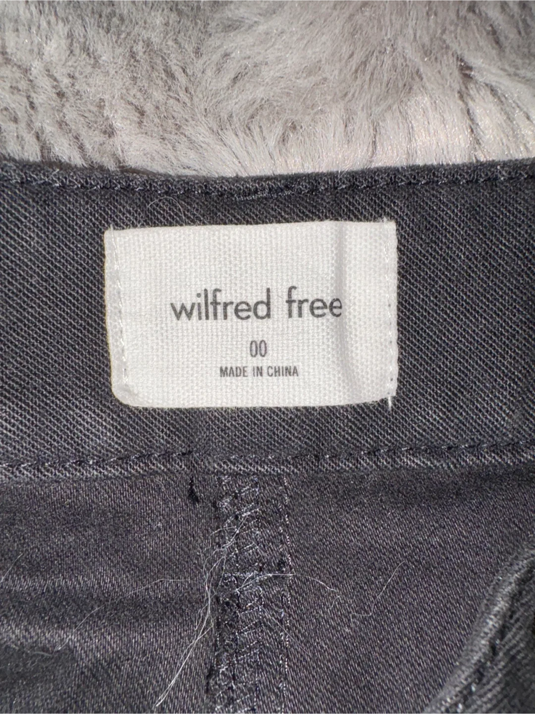 Wilfred Free Black Shorts Size 00 image indicator(2)