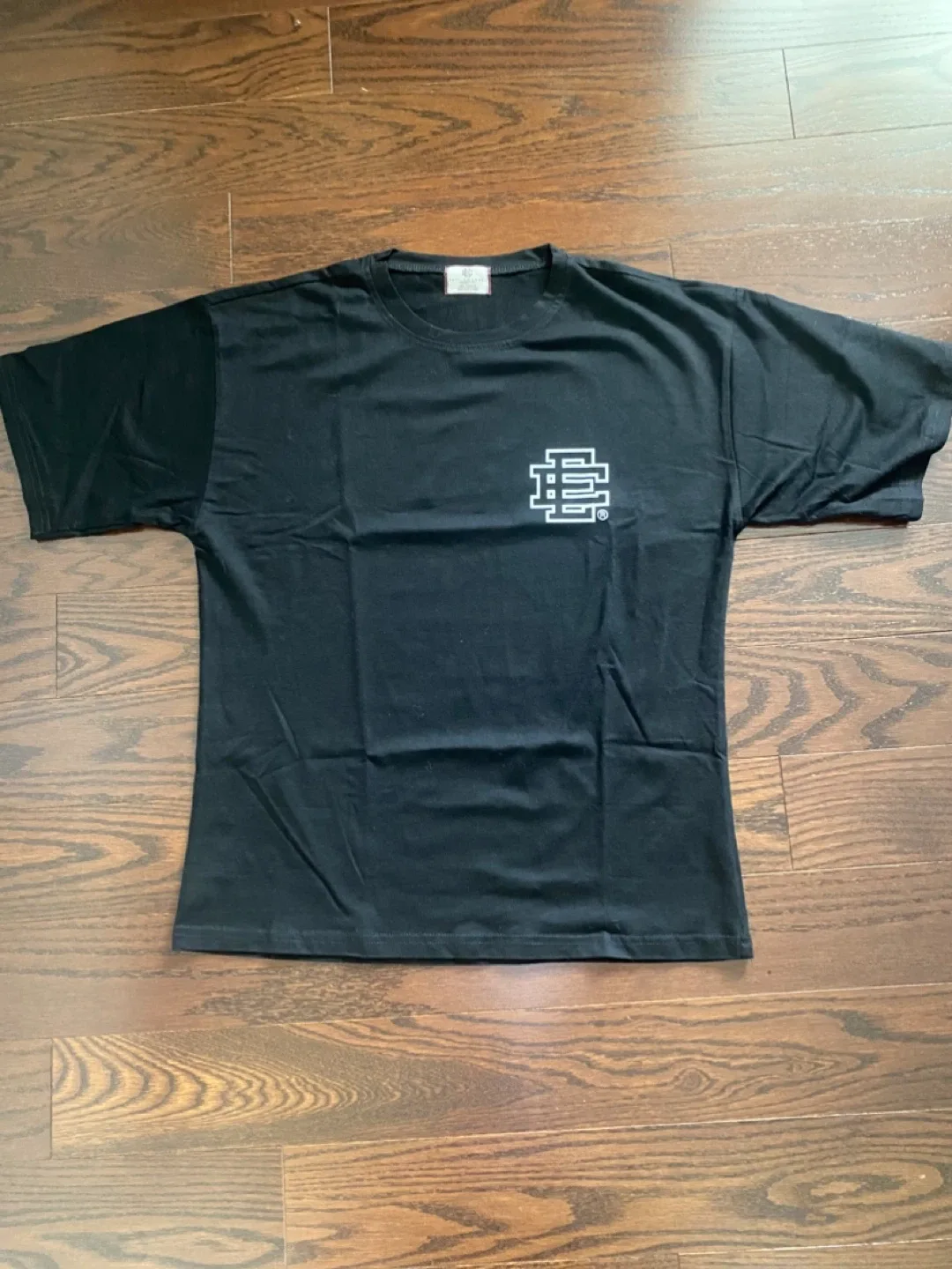 Eric Emanuel Black T-Shirt - Size Medium