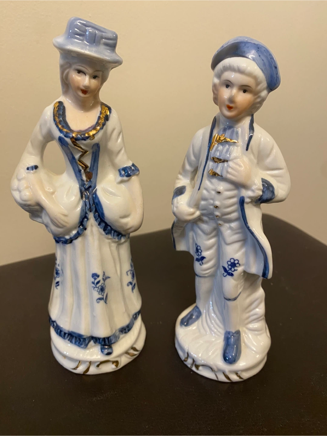 Hand Painted Porcelain Figurines + FREE Vintage Porcelain Couple - photo 4