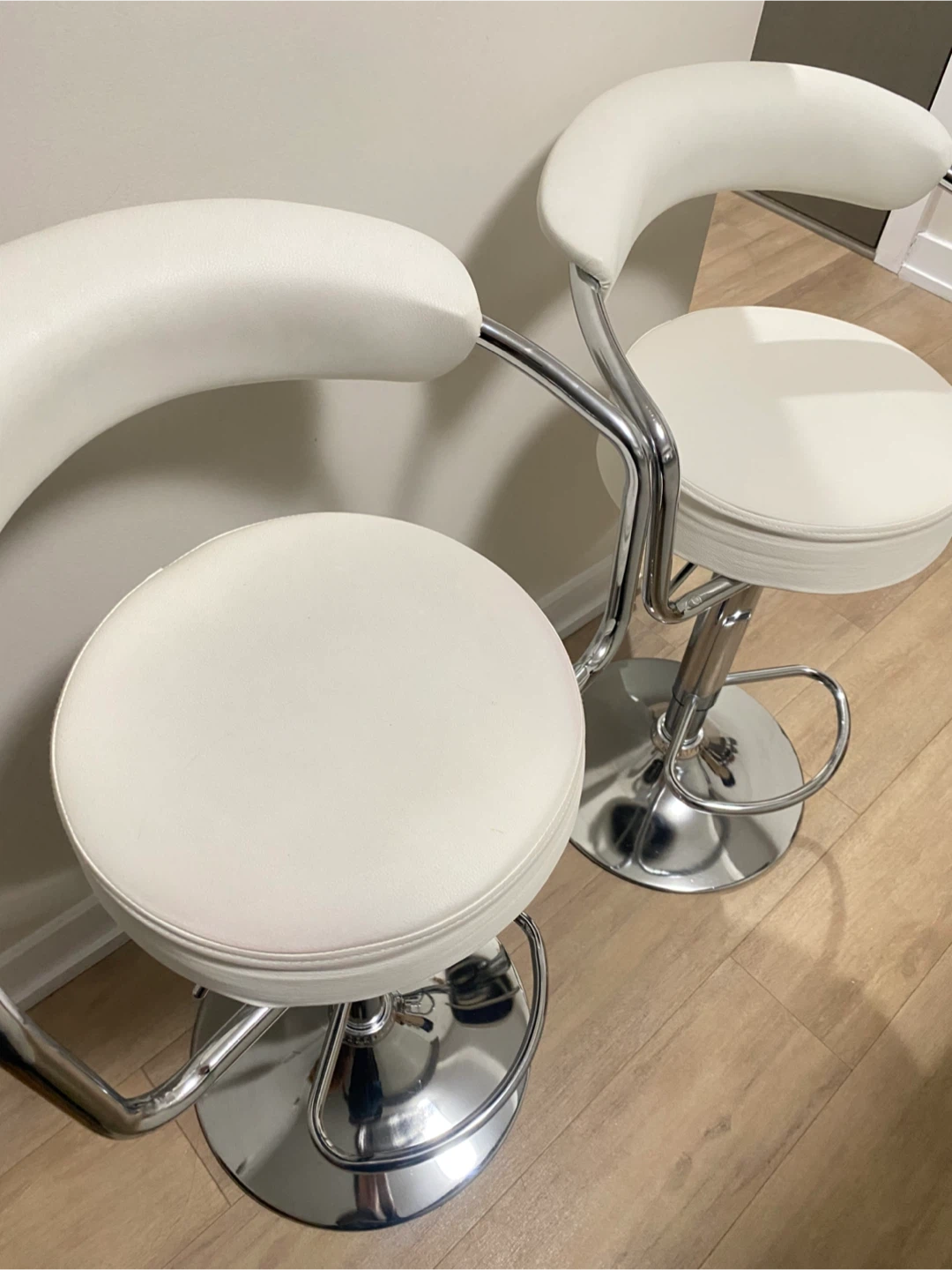 Set of 2 White Bar Stools - photo 4