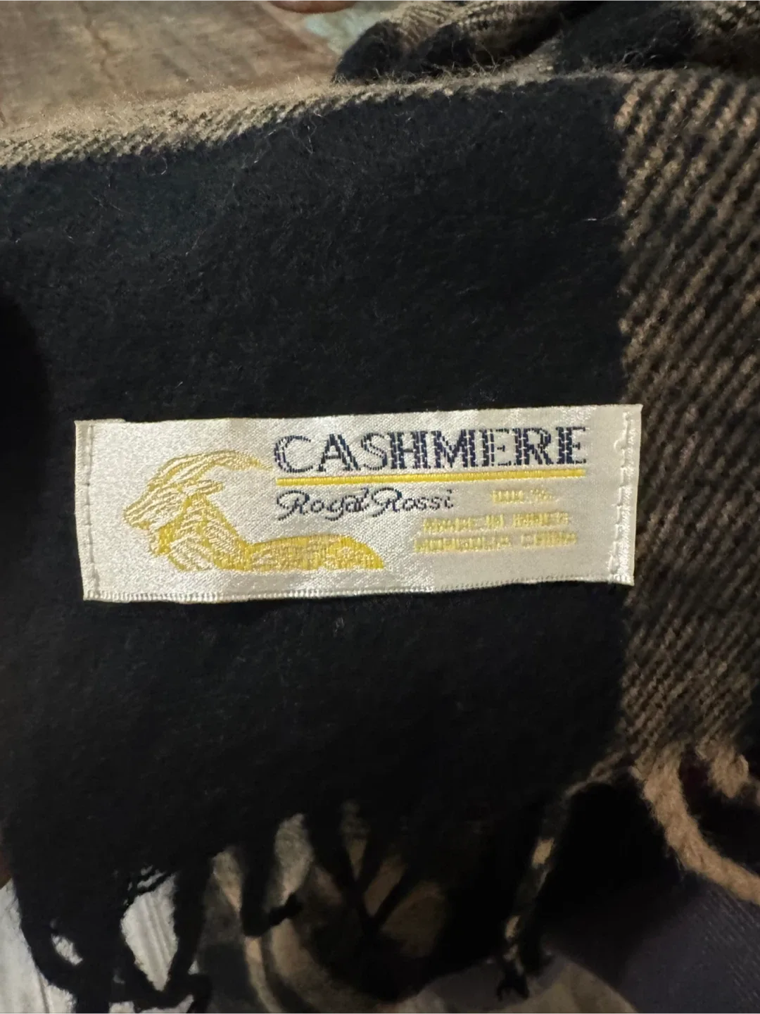 xL plaid cashmere scarf image indicator(4)