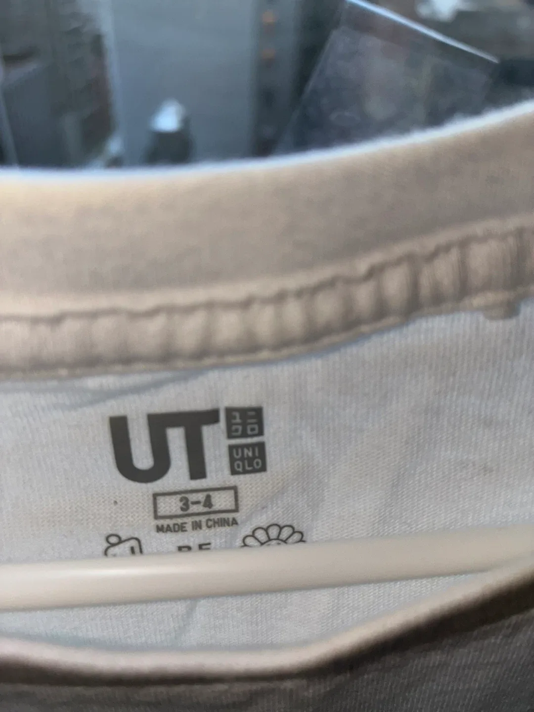 Uniqlo Billie Eilish Takashi Murakami Tee Size kids 3-4 toddler image indicator(3)