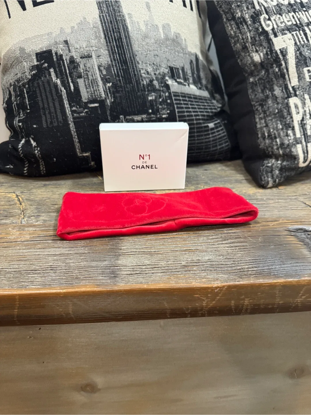 CHANEL beauty Vibrant Red Velvet Headband - VIP gift