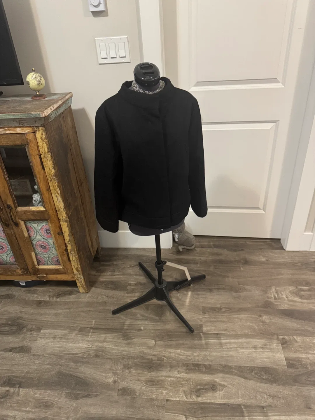 Jospeh light weight wool jacket image indicator(2)