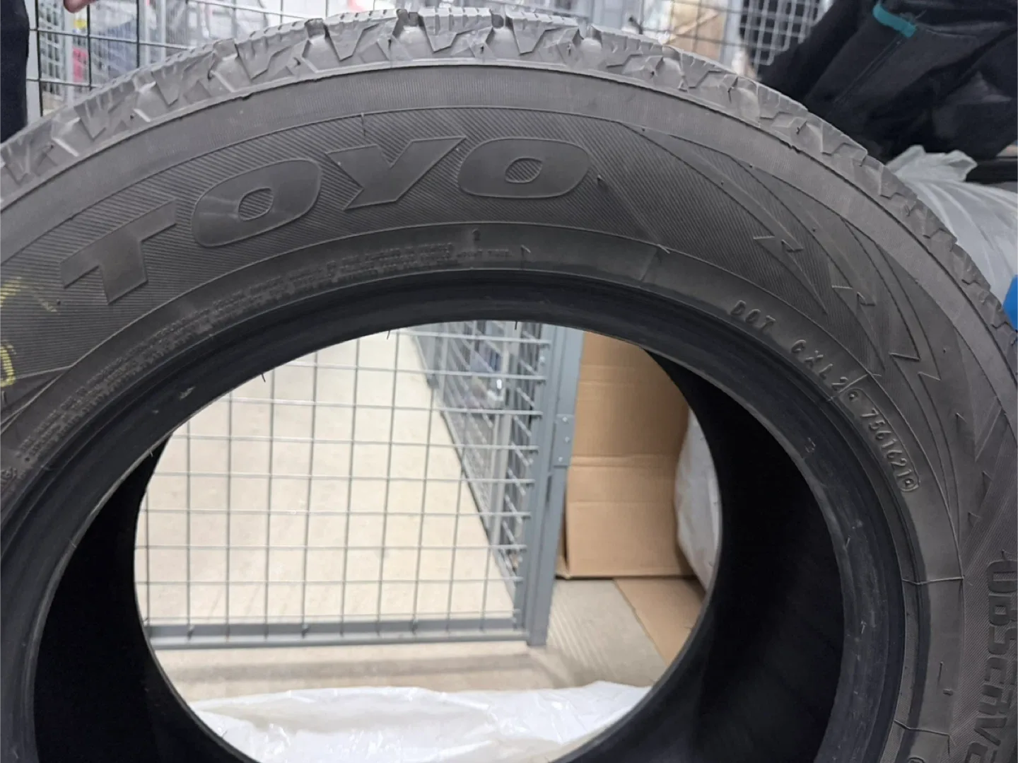 4 Winter Tires Toyo Observe GSI-5 245/60R18 105H image indicator(3)