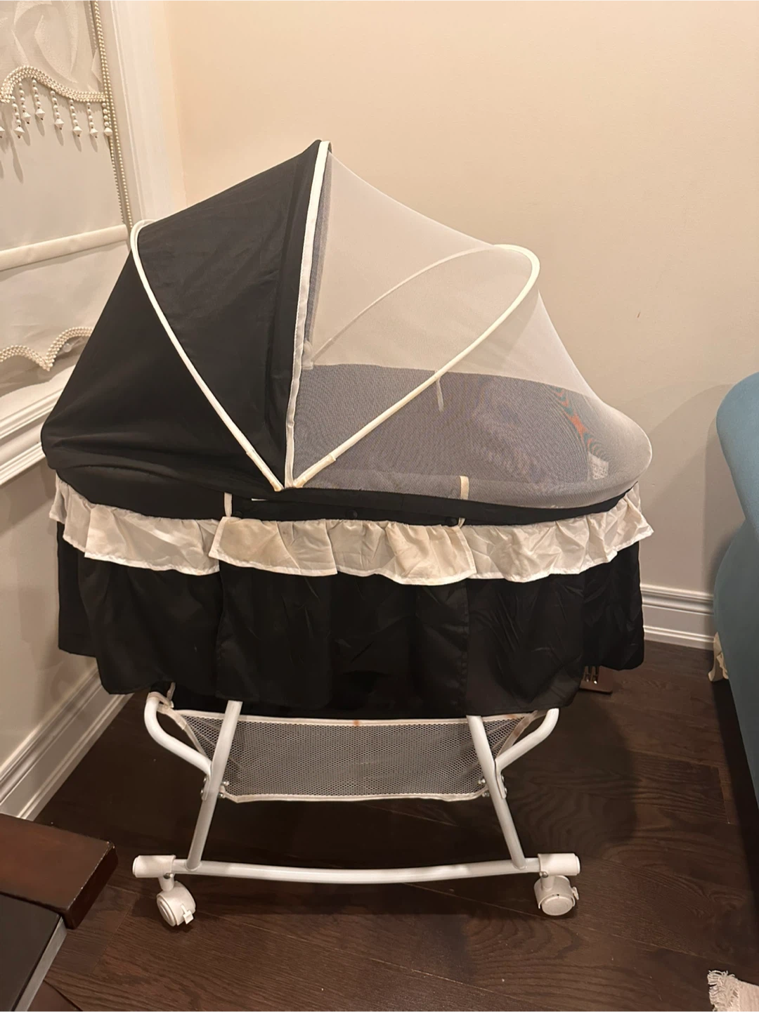 Dream On Me Karley Bassinet - Black/White - photo 4