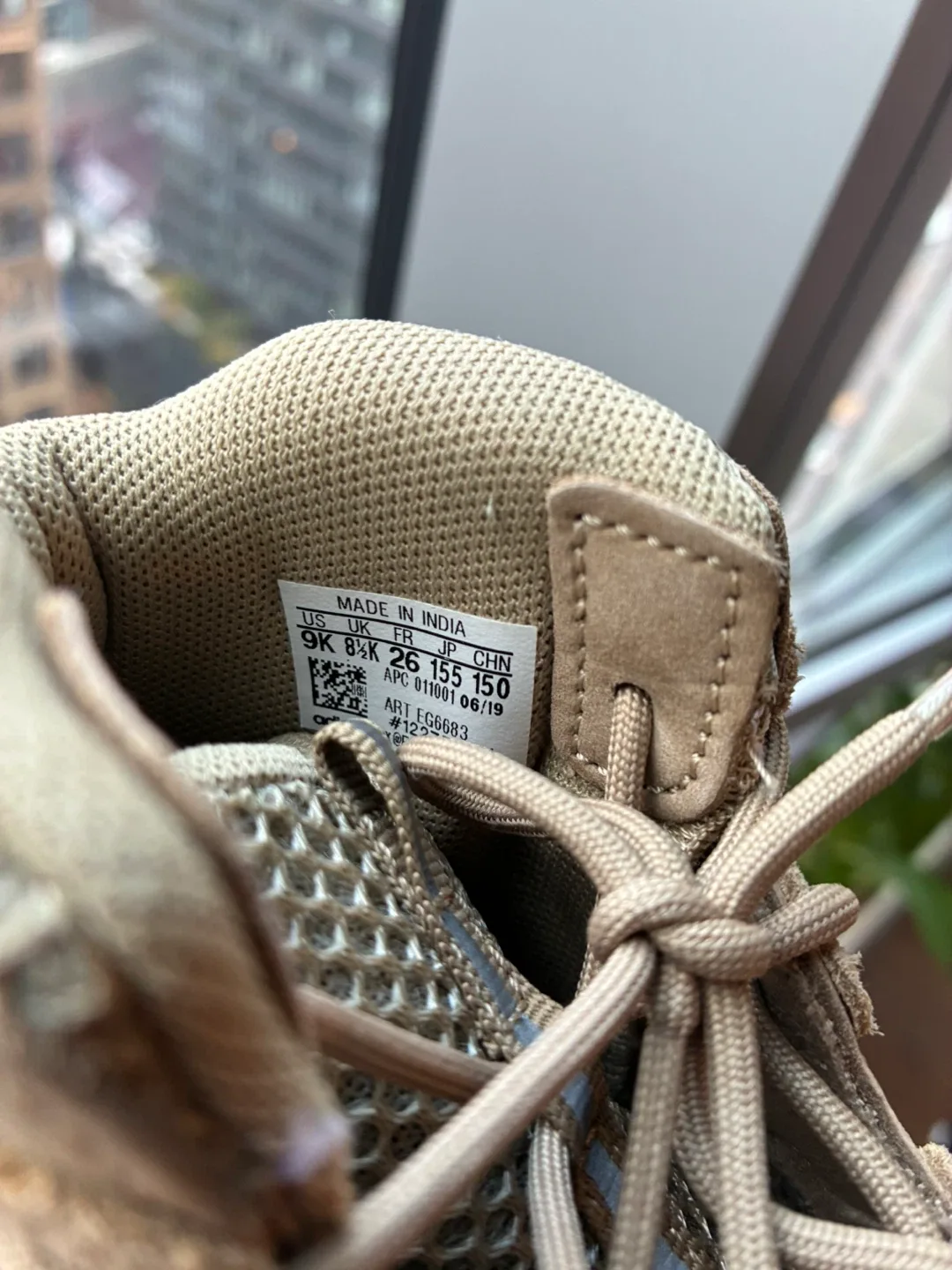 Yeezy Desert Boot Toddler - Size 9c image indicator(6)