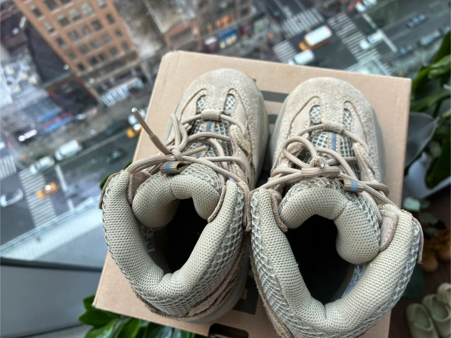 Yeezy Desert Boot Toddler - Size 9c image indicator(2)