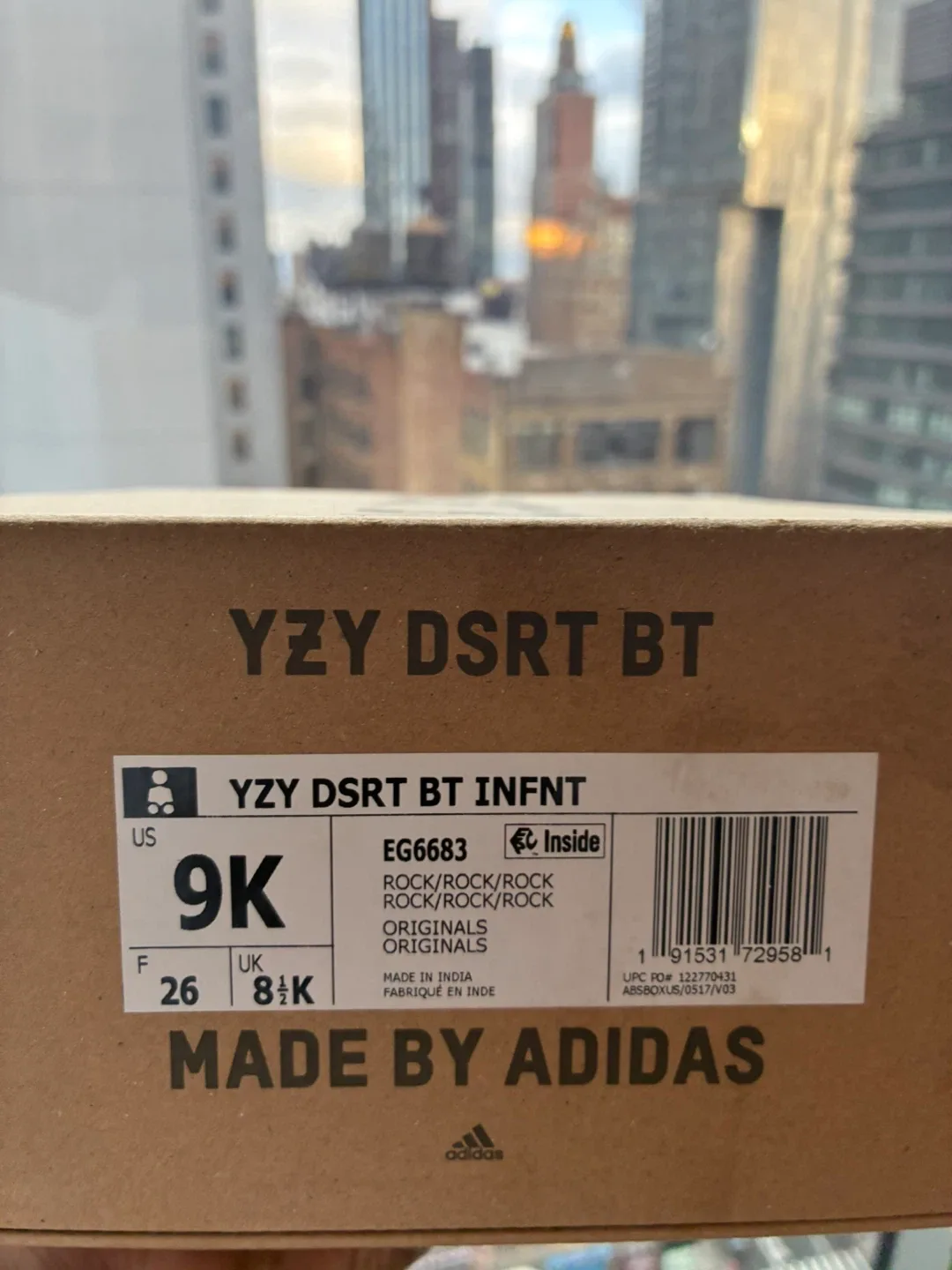 Yeezy Desert Boot Toddler - Size 9c image indicator(9)