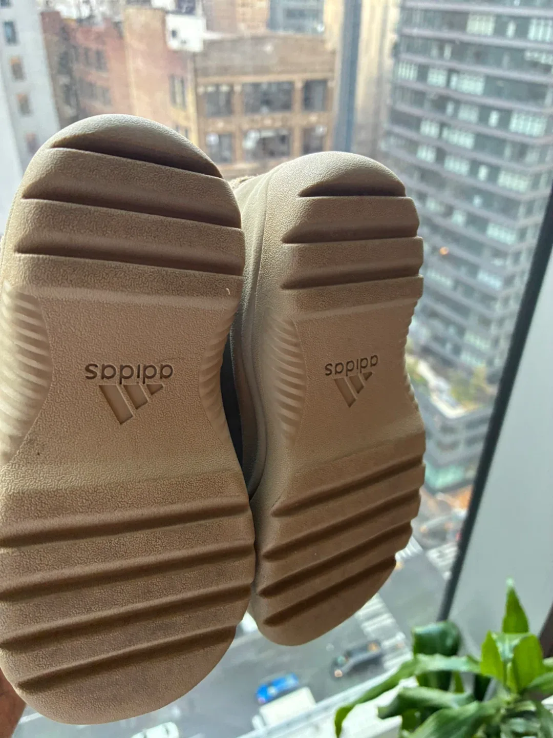 Yeezy Desert Boot Toddler - Size 9c image indicator(7)