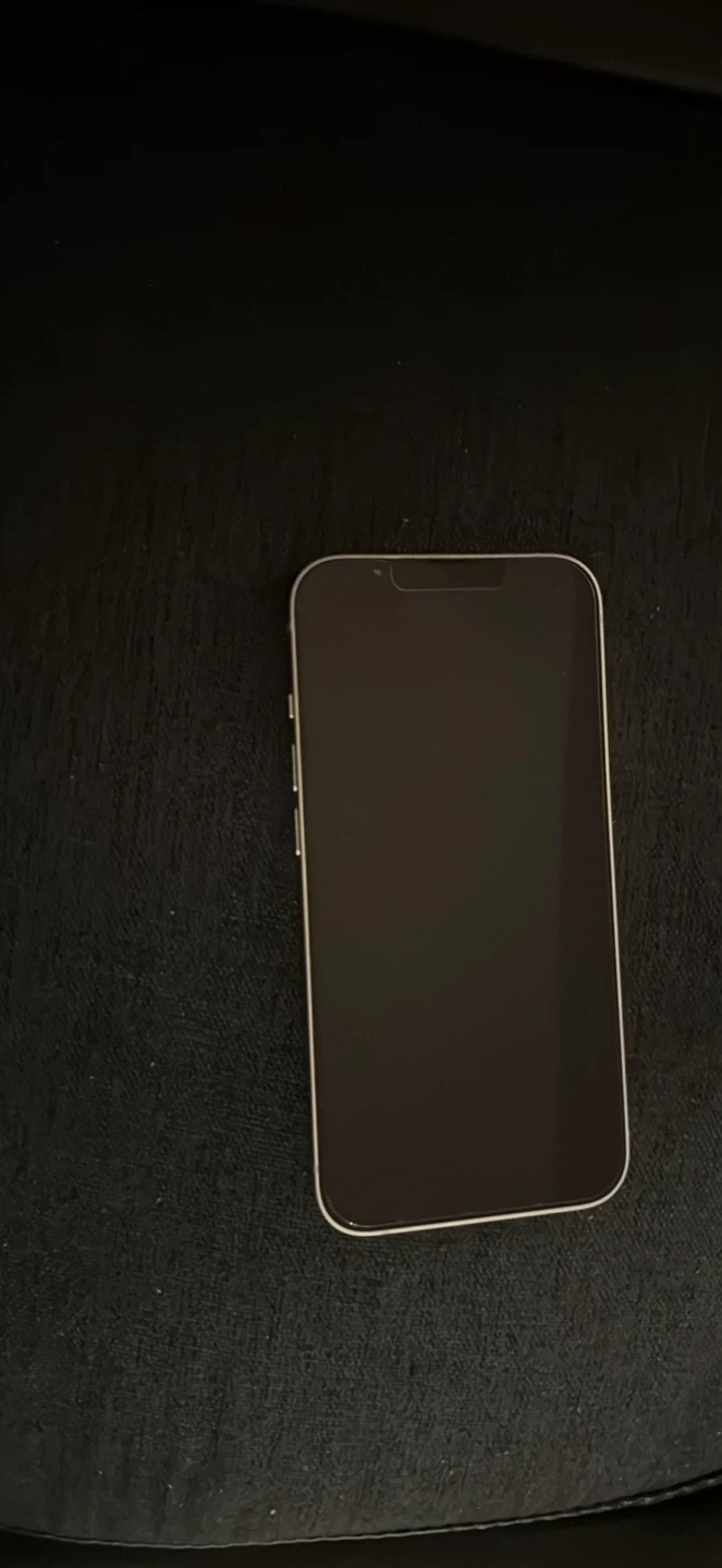 Apple iPhone 13 - Excellent Condition - photo 2