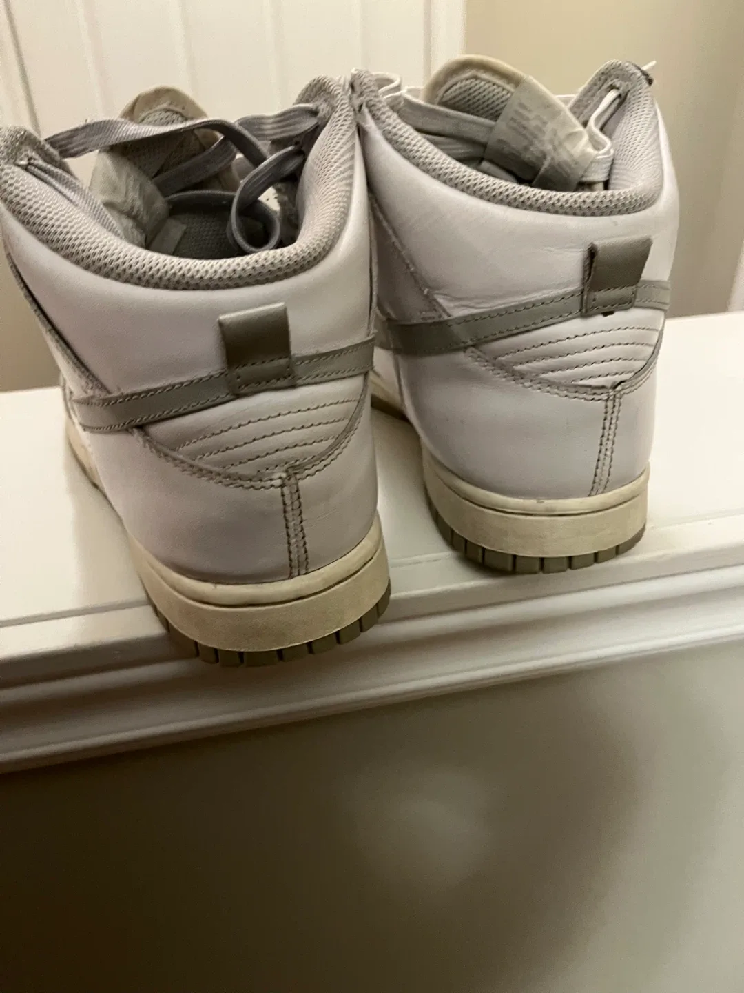 Nike Dunk High White/Grey Size 8.5 image indicator(2)