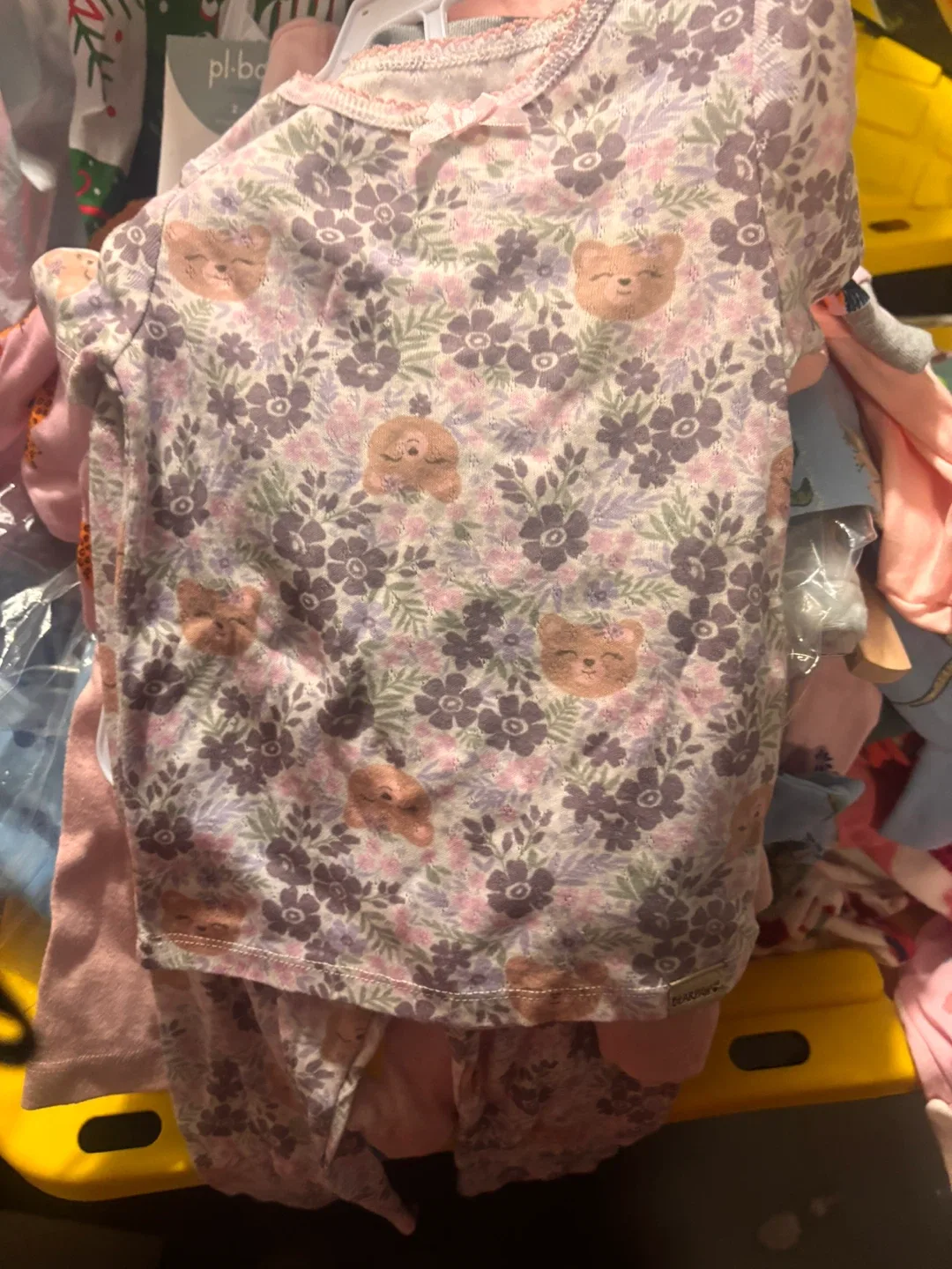 Simple Joys 2T Pajama Set each set $5 image indicator(6)