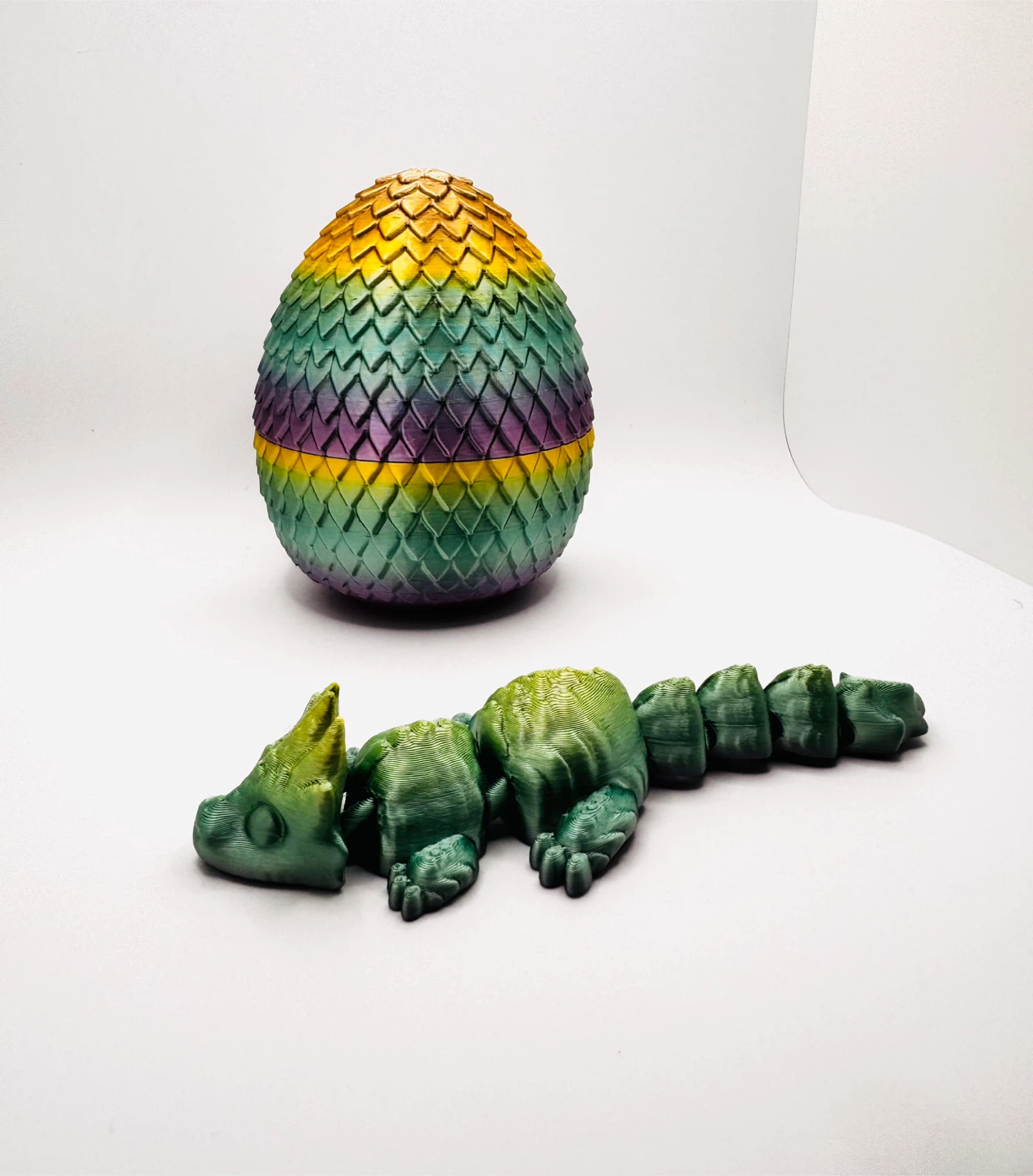 3D printed mystery color dragon with egg