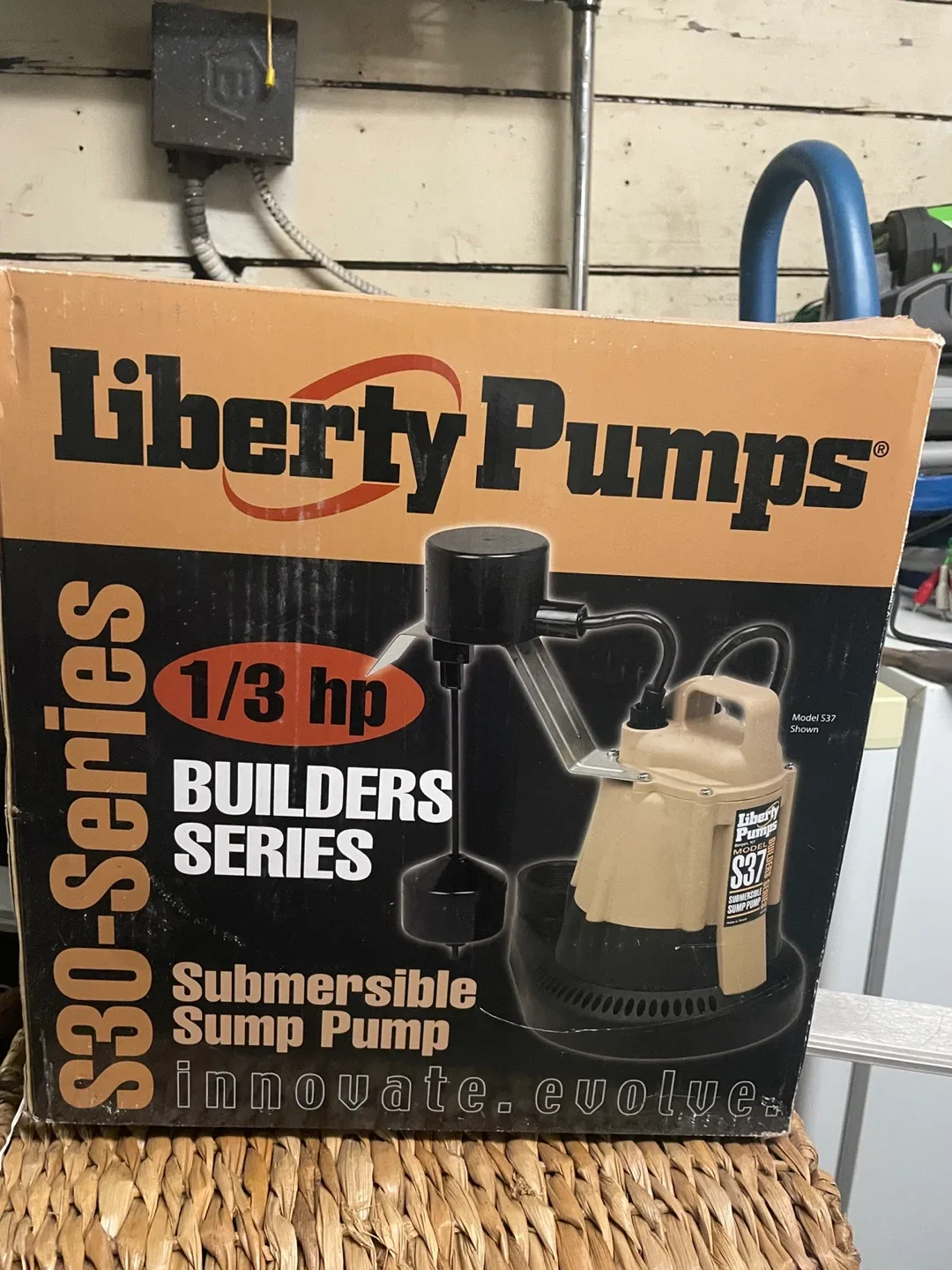 Liberty Pumps S37 1/3 HP Submersible Sump Pump image indicator(2)