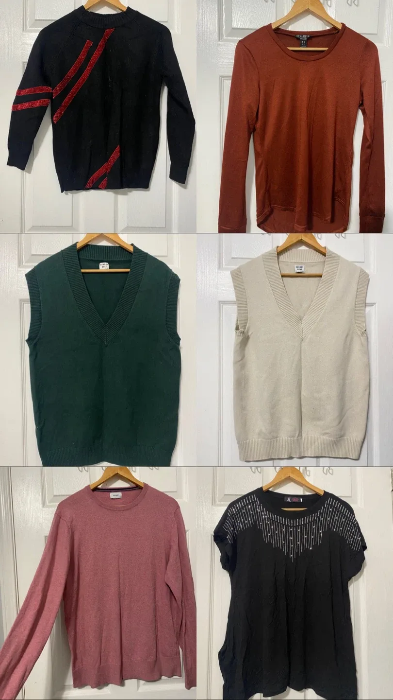 Women clothing for $5 each or $20 for everything image indicator(2)